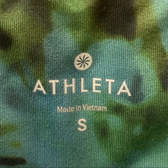 Athleta Chaturanga Multi Floral Capri Leggings (S) - Picture 9 of 10